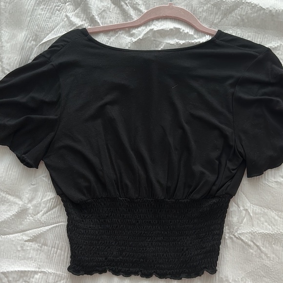 Forever 21 Black Top - Picture 2 of 2